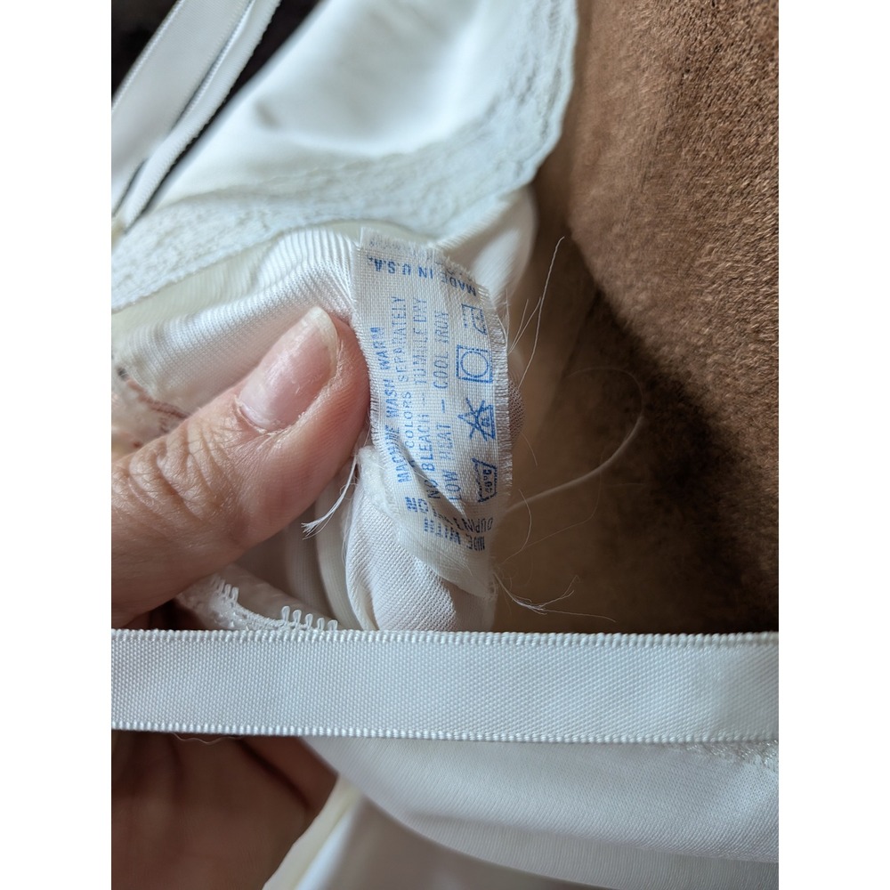 Vintage Ivory Lace Trim Full Slip Lingerie Made in USA White 36 Average - Picture 7 of 10